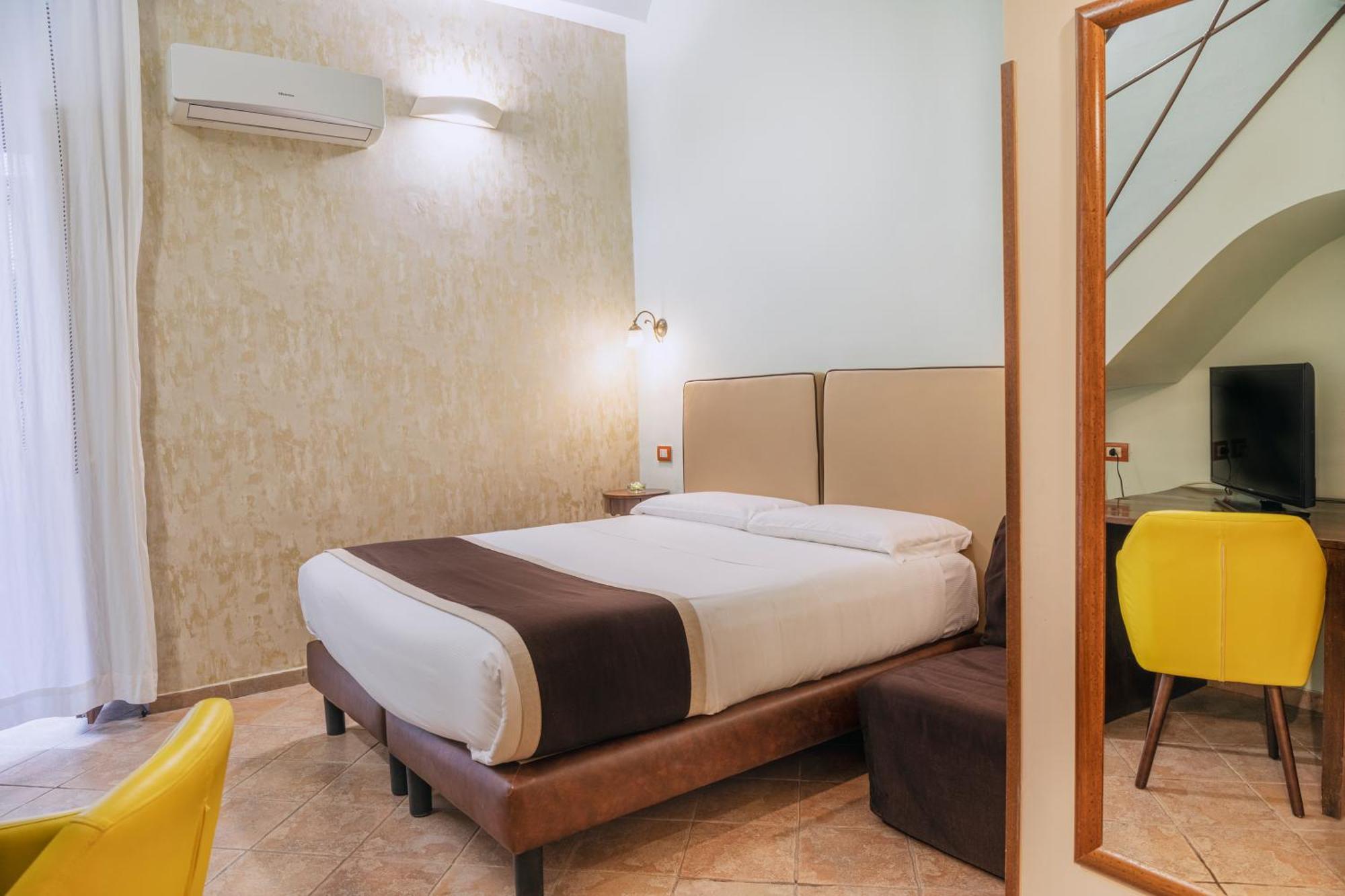 Quadruple Room with Balcony,1598392841:JPEG